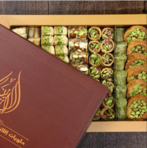 علبة بقلاوة مشكلة